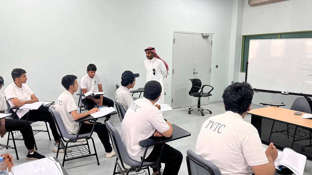 زيارة مشرف الكليات